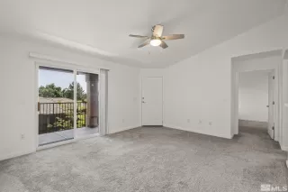 Photo #6: 240007605 Listing