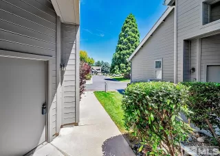 Photo #4: 240007747 Listing 