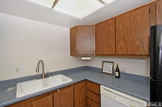 Photo #6: 240007775 Listing