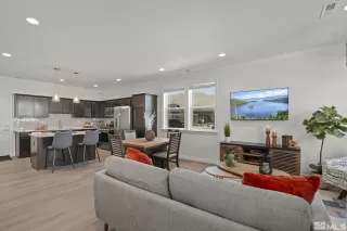 Photo #4: 240007811 Listing 