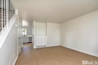 Photo #4: 240007871 Listing 