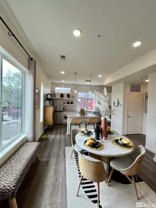 Photo #4: 240007936 Listing