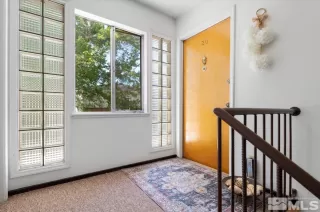 Photo #4: 240007948 Listing