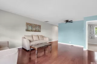 Photo #5: 240008023 Listing