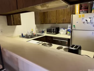 Photo #4: 240008048 Listing