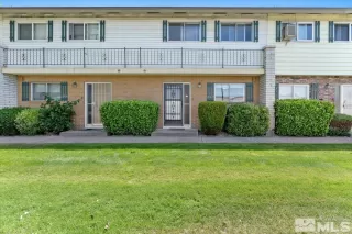 Photo #4: 240008063 Listing