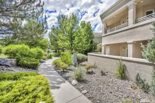 Photo #4: 240008070 Listing