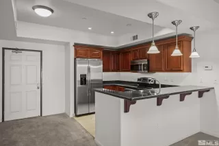 Photo #4: 240008112 Listing 