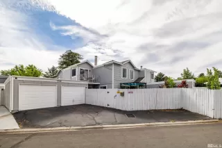 Photo #1: 240008126 Listing