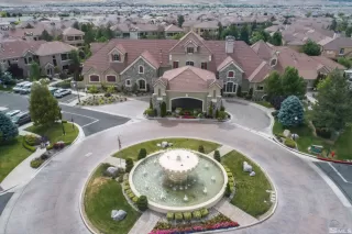 Photo #1: 240008151 Listing