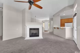 Photo #3: 240008151 Listing