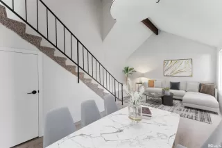 Photo #4: 240008433 Listing