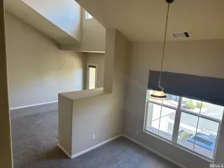 Photo #5: 240008459 Listing 