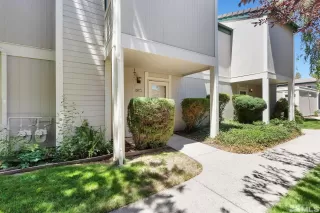 Photo #2: 240008491 Listing 