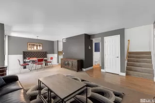 Photo #3: 240008491 Listing 