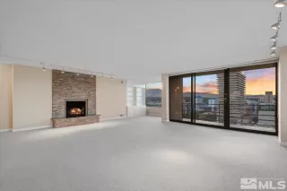 Photo #4: 240008579 Listing 