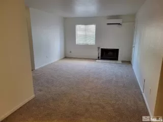 Photo #3: 240008646 Listing 