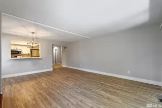 Photo #6: 240008736 Listing 