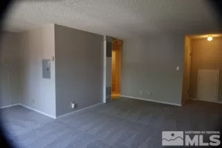 Photo #5: 240008756 Listing 