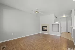 Photo #6: 240008770 Listing