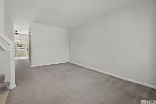 Photo #3: 240008780 Listing 