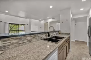 Photo #2: 240008830 Listing