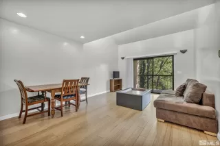 Photo #5: 240008830 Listing