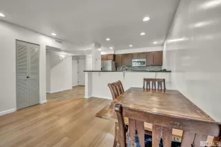 Photo #6: 240008830 Listing