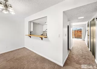 Photo #3: 240008926 Listing 