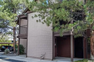 Photo #3: 240008960 Listing 