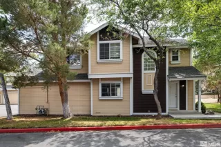 Photo #1: 240008978 Listing