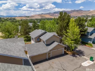 Photo #3: 240008978 Listing