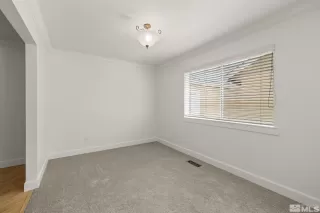 Photo #4: 240008978 Listing