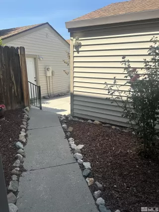 Photo #4: 240009034 Listing 