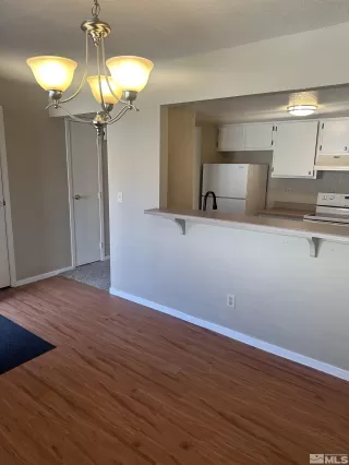 Photo #6: 240009034 Listing 