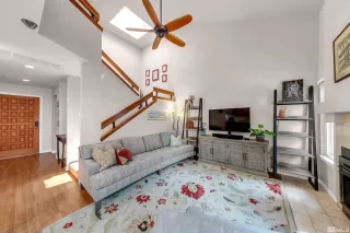 Photo #3: 240009066 Listing 