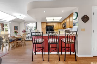 Photo #6: 240009066 Listing 