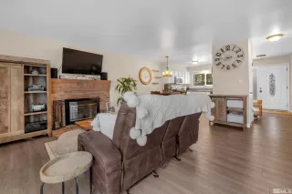 Photo #1: 240009107 Listing