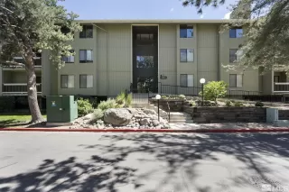 Photo #2: 240009183 Listing