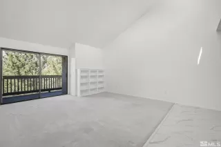 Photo #4: 240009183 Listing