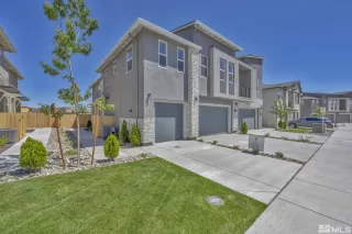 Photo #1: 240009209 Listing 