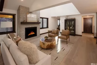 Photo #1: 240009219 Listing