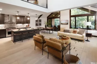 Photo #2: 240009219 Listing