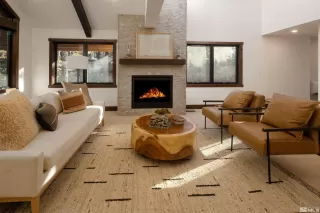 Photo #4: 240009219 Listing