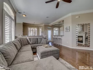 Photo #2: 240009451 Listing