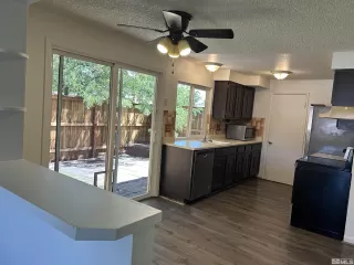 Photo #2: 240009653 Listing