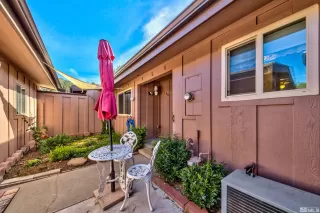 Photo #4: 240009705 Listing