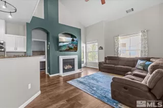 Photo #1: 240009736 Listing 