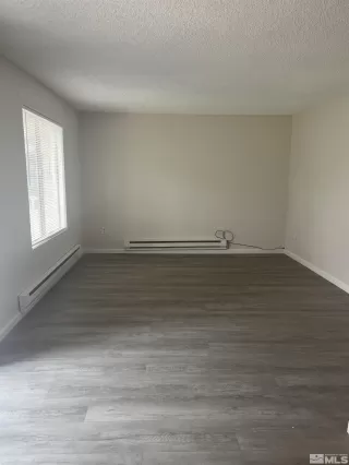 Photo #5: 240009802 Listing