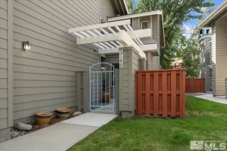 Photo #3: 240009865 Listing